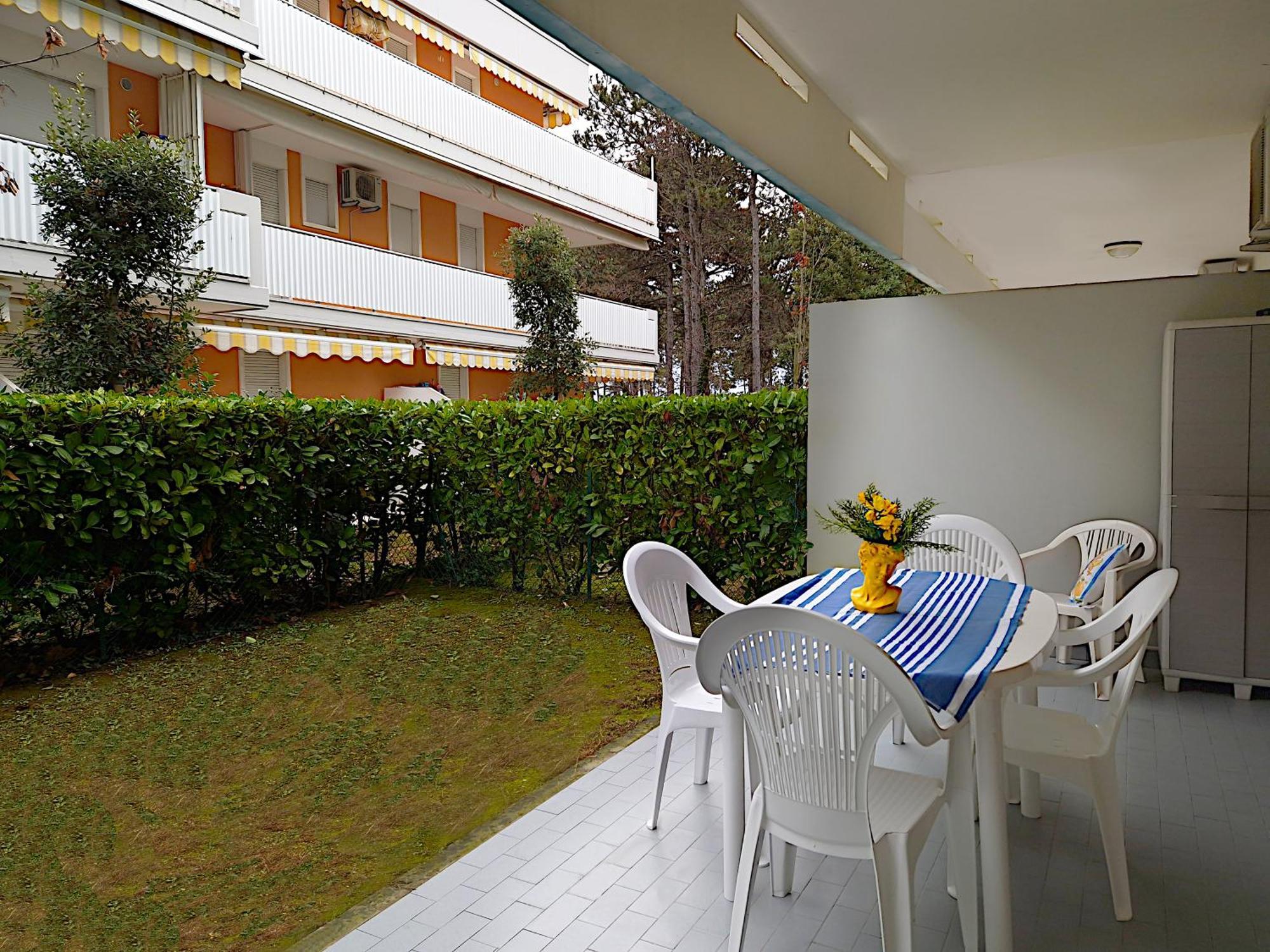 Halley Belmare Apartments Bibione Exterior photo